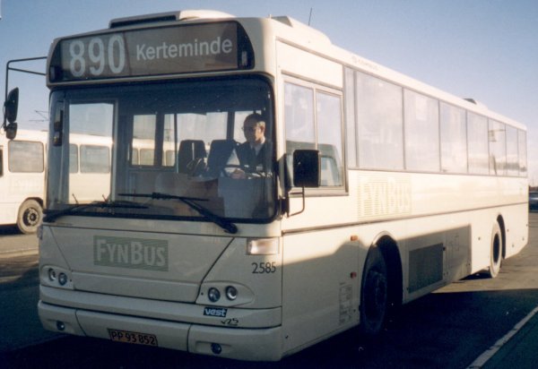 Combus nr. 2585. Photo Tommy Rolf Nielsen Martens