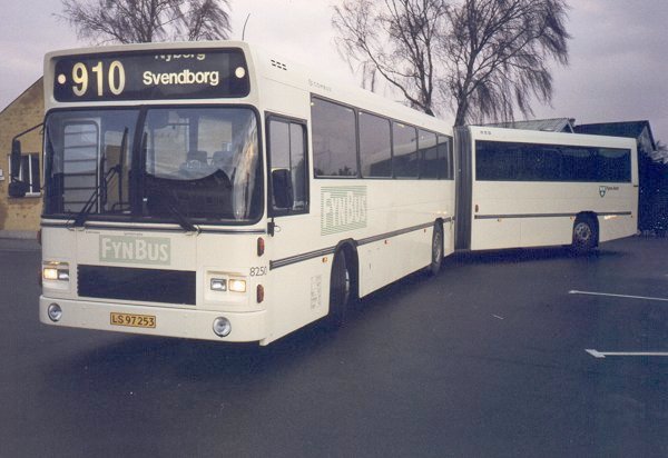 Combus nr. 8250. Photo Tommy Rolf Nielsen Martens